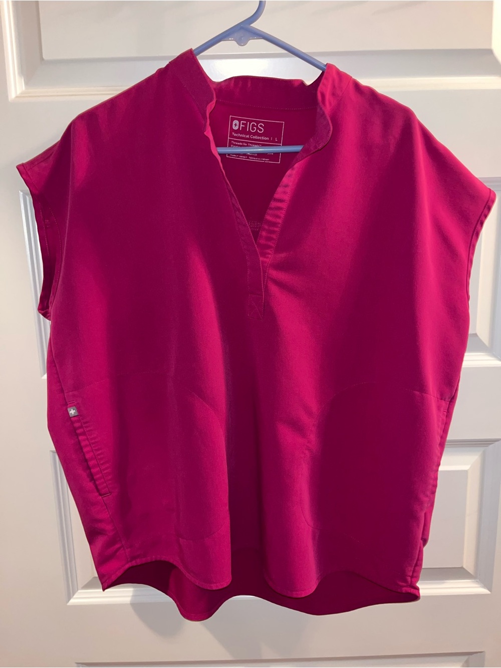 FIGS Women's Rafaela Large Raspberry Sorbet